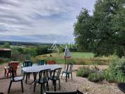 Maison de maître et gîtes sur 11ha en Périgord vert