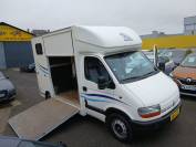 RENAULT MASTER 2.8 dTi Transport pour deux chevaux