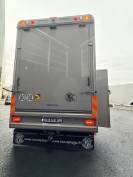 Camion chevaux 7 places home car 