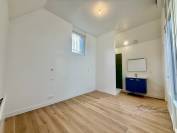 CHARMANTE MAISON DE VILLE RÉNOVÉE DANS UN VILLAGE DYNAMIQUE