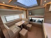 STX 6 CHEVAUX AVEC POP OUT ET PUSH UP