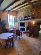 EN Ard&egrave;che , 13 hectares propri&eacute;t&eacute; ,avec location g&icirc;te