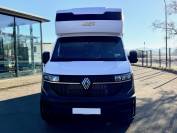 Kleine paardenvrachtwagen (B rijbewijs) Renault RENAULT 0 Nieuw