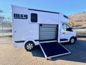 Kleine paardenvrachtwagen (B rijbewijs) Renault RENAULT 0 Nieuw