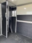 Camionnette chevaux stx stalle 