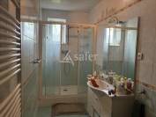 Ferme avec grange et b&acirc;timents - 8 ha