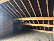 Ferme avec grange et b&acirc;timents - 8 ha