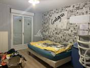 Ferme avec grange et b&acirc;timents - Terrains de 8 &agrave; 24 hectares