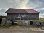 Ferme avec grange et b&acirc;timents - 24 hectares