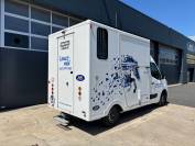 63 - LOCATION CAMION A CHEVAUX 2 PLACES 