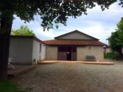 Propriet&agrave; con strutture per attivit&agrave; equestri