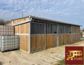 A vendre  &agrave; proximit&eacute; de Lisieux propri&eacute;t&eacute; sur 16 ha