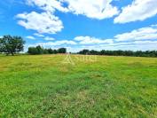 Proche de Valence joli corps de ferme en pierre r&eacute;nov&eacute; sur 17