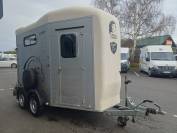 van 2 places avec pont avant