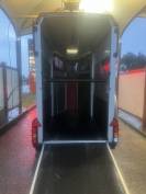 Loue van IFOR WILLIAMS Hbx 403