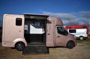 VL 2 chevaux stalle - 2021 - 14 700 km - 165 ch 