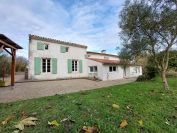 Propiedad ecuestre En venta Charente Mar&iacute;timo