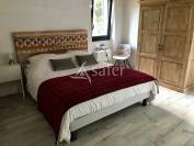 Belle propri&eacute;t&eacute; b&acirc;tie enti&egrave;rement r&eacute;nov&eacute;e sur 26ha avec ma