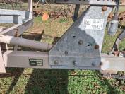 Vends ensemble remorque et cal&egrave;ches 