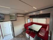 Cami&oacute;n para caballos Volvo Paillard 2017 De segunda mano