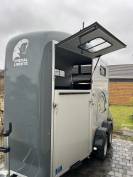 Van cheval Touring one 2024 sous garantie jusqu&rsquo;&agrave; 2029