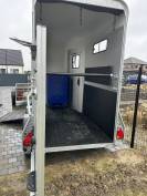 Van cheval Touring one 2024 sous garantie jusqu&rsquo;&agrave; 2029