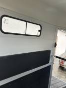 Van cheval Touring one 2024 sous garantie jusqu&rsquo;&agrave; 2029