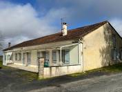 Propri&eacute;t&eacute; id&eacute;ale chevaux sur 6 ha proche BERGERAC (24)