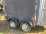 Van cheval libert&eacute; 1 place en oblique- unique-