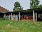 Maison d'habitation et d&eacute;pendances agricoles sur 30 hectares -