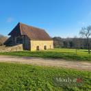 PROPRIETE EQUESTRE AVEC UNE BELLE MAISON CONTEMPORAINE 