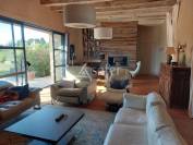 Tr&egrave;s belle propri&eacute;t&eacute; avec g&icirc;te, sur 54ha diversifi&eacute;s, avec