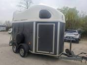 Van chevaux 2 places