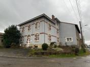 Propri&eacute;t&eacute; &eacute;questre avec maison, grange et prairies 