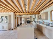 6 hectares, boxes et maison VERNEUIL SUR AVRE 