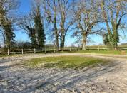 6 hectares, boxes et maison VERNEUIL SUR AVRE 