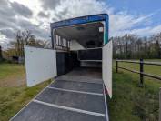 Camion 3 chevaux homme car