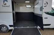 CAMION CHEVAUX STALL Renault Master THEAULT &ndash; EXCELLENT