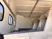 Van Bonilla 3 caballos 