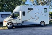 CAMION VL THEAULT 5 places couchettes et 2 chevaux 