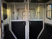 Camion Theault switch stalles 5 places 