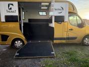 Camion Theault switch stalles 5 places 