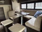 A vendre Renault  MAGNUM STX avec grand pop out 