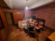 Habitation et d&eacute;pendances agricoles sur 21 hectares - Proche To