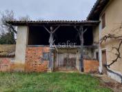 Habitation et d&eacute;pendances agricoles sur 21 hectares - Proche To