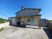 Equestrian property  Charente